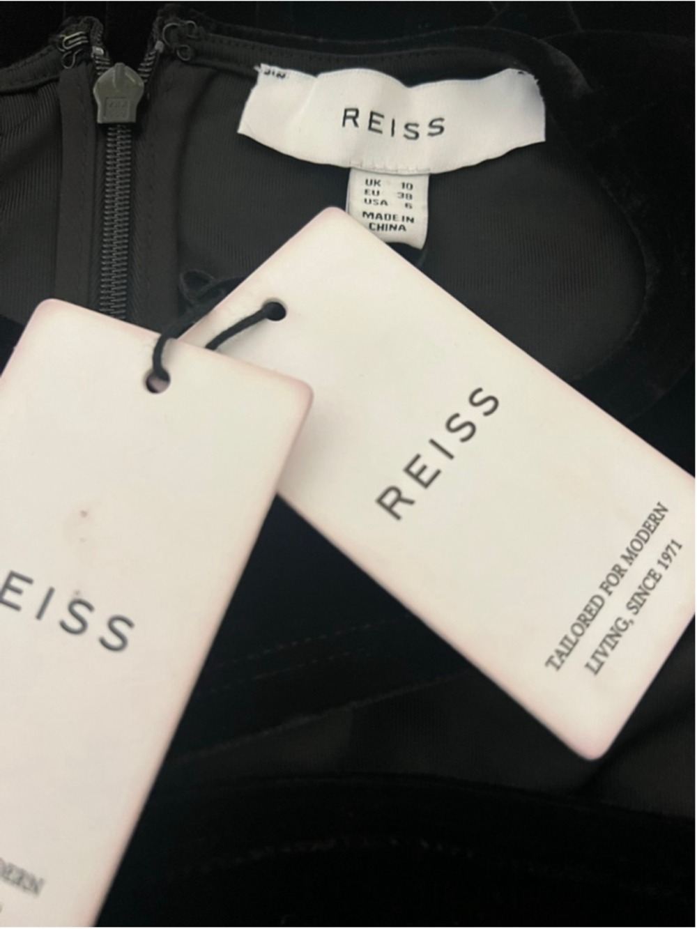 NWT REISS Adele Velvet Off-The-Shoulder Jumpsuit in Black Size 6 Sold Out Style! - Picture 5 of 7